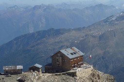 Rifugio con camere Plan