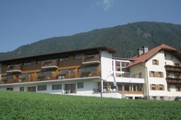 Garni + Appartamenti Neumairhof