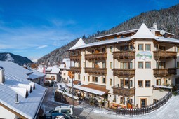 Dorfhotel Moar am Latemar