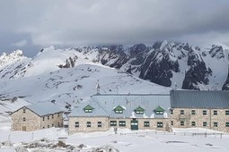 Rifugio con camere Bolzano - Schlernhaus