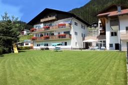 Garni (B&B) + Apartments Plank