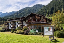 Hotel Vierbrunnenhof