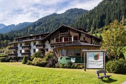 Hotel Vierbrunnenhof