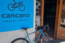 Bike rental Cancano Gravel Center