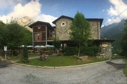 Mountain Hut-Hotel Locanda del Sorriso
