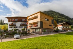 Hotel Dolomitenblick alps boutique hotel