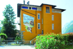 B&B + Appartamenti in agriturismo Agritur Tenno