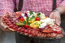 Mountain hut Midls Kosten