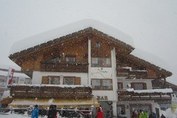 Ferienwohnungen Chalet Karin