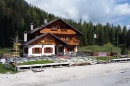 Mountain hut S. Sebastiano