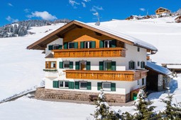 Apartment Johanna Wurdengeja