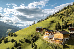 Farmhouse apartments La Munt