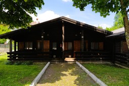 Ferienwohnungen Chalet Girandola Preone
