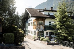 Alpstay - Chalet Hotel Hartmann - Adults Only
