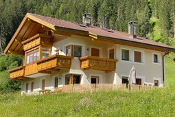 Apartments Oberhollenzer