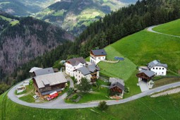 Apartments Lüch de Anvì