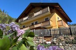 Bed & Breakfast BeautyFol live nature Dolomites