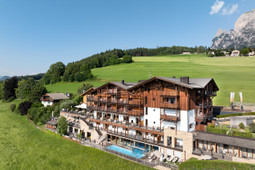 Hotel Emmy - five elements