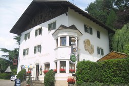 Hotel Tschafon