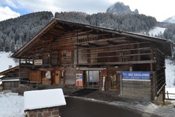 Skiverleih Ski Service Saslong