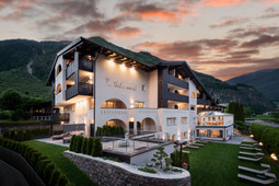 Vitaurina Royal Hotel