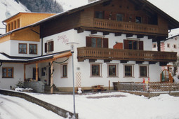 Pensione + Appartamenti Anna