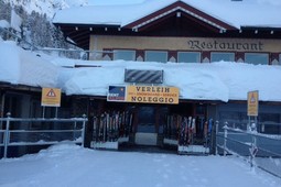 Noleggio sci Rent Alpin