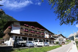 Garni-Hotel + Residence Arnica