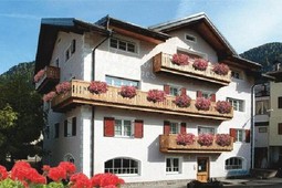 B&B (Garni)-Hotel Nes Crepes