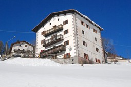 Apartments Cèsa da Riz