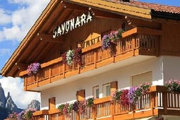 Garni Sayonara