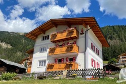 Apartments Cèsa Pitscheider