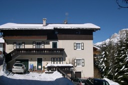 Apartments Iori Elisa