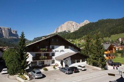 Garni + Residence Adria