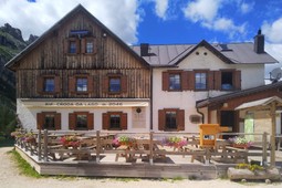 Berghütte Croda da Lago