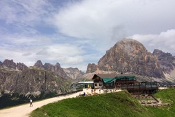 Berghütte mit Zimmern Scoiattoli
