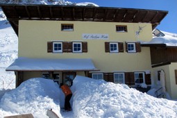 Mountain hut with rooms Paolina