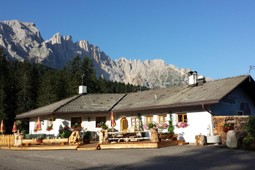 Restaurant and Pizza Hennenstall