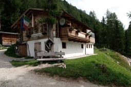 Alpine farm Untermaureralm