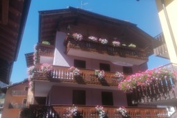 Appartamenti Casa March
