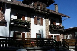 Hotel Bucaneve