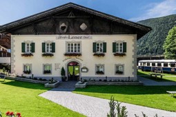 Wirtshaus & Hotel Lener