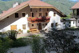 B&B + Appartamenti Lindenhof