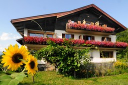 Farmhouse B&B + Apartments Marxenhof