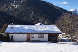 Farmhouse B&B + Apartments Pardellerhof