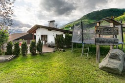 Farmhouse B&B + Apartments Pardellerhof