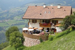 B&B + Ferienwohnungen auf dem Bauernhof Figisterhof