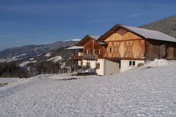 Pensione + Appartamenti in agriturismo Alpenbadl Oberfraunerhof