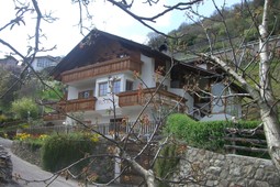 B&B + Appartamenti in agriturismo Röckhof