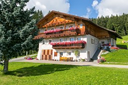 Farmhouse apartments Parjöhlerhof